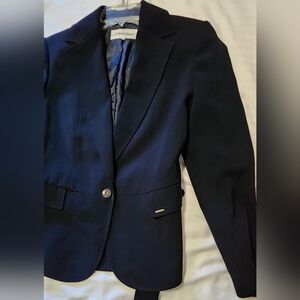 CALVIN KLEIN SUIT JACKET. SIZE 8.